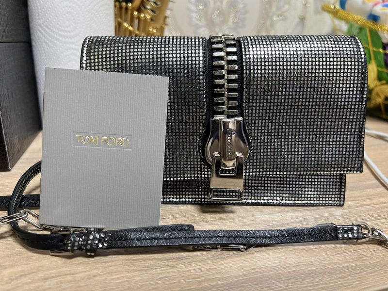 Tom ford сумки оригинал продается Tom ford сумки оригинал продается