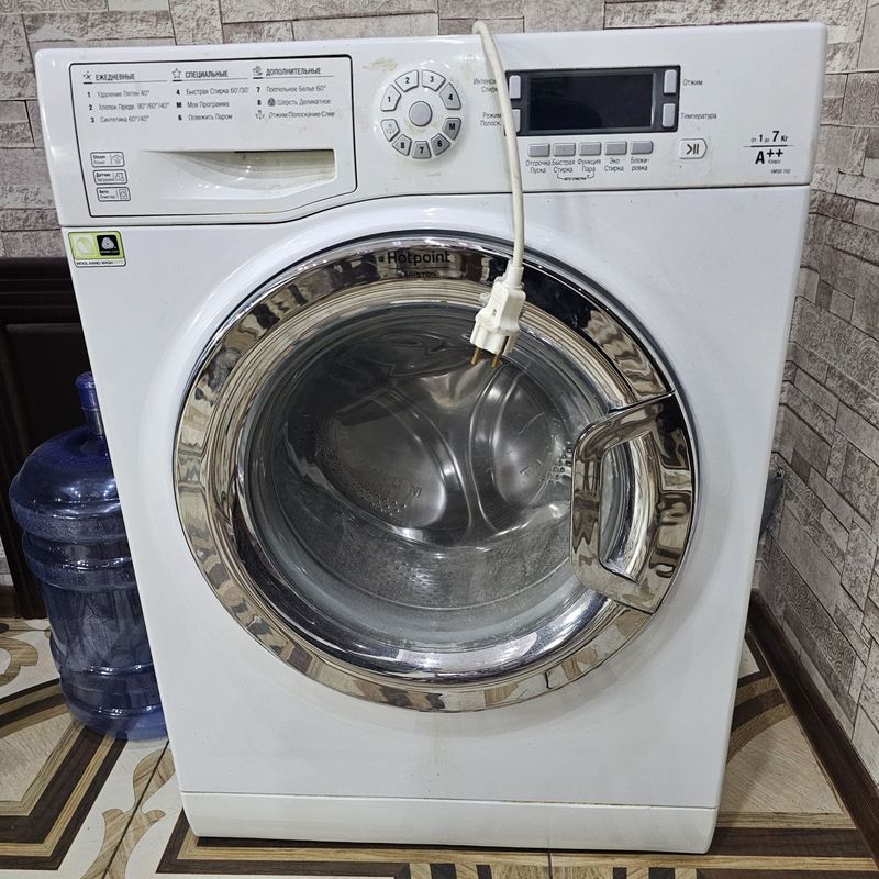 Продается Стиральная машина HOTPOINT ARISTON. Продается Стиральная машина HOTPOINT ARISTON.