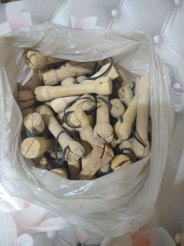 Бигуди для химической завивки,30штук по 3000сум..