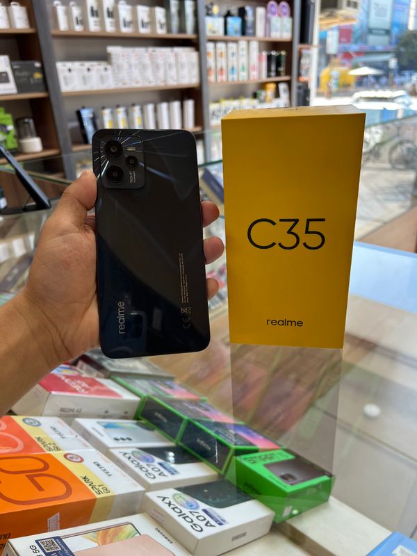 Realme C35 4/64gb holati yaxshi kafolat bor