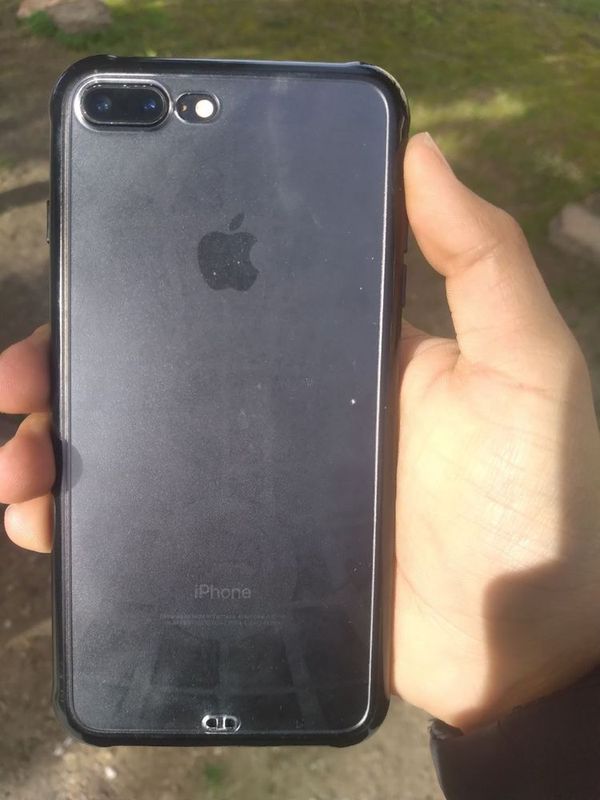 IPhone 7+ 256gb 1 qõl