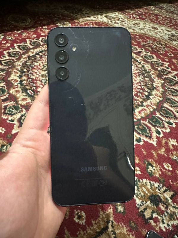 Samsung a24 sotiladi.