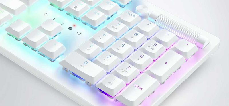 Razer DeathStalker V2 Pro white
