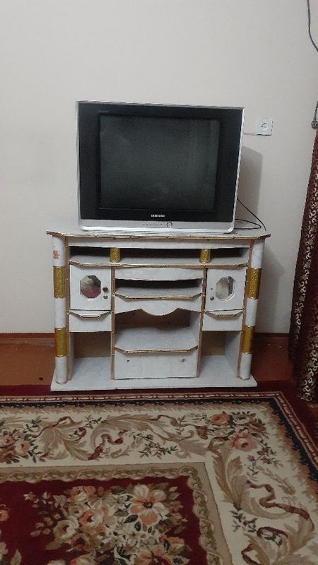 Тилевизор ва патставкаси сотилади