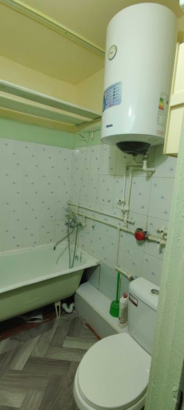 Продается 2-ком квартира на 2-м этаже, Ахунбабаевском массиве до канал Продается 2-ком квартира на 2-м этаже, Ахунбабаевском массиве до канал