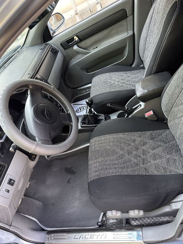 Chevrolet Lacetti идеальный состояние 2011 2 позиция мотор 1.8
