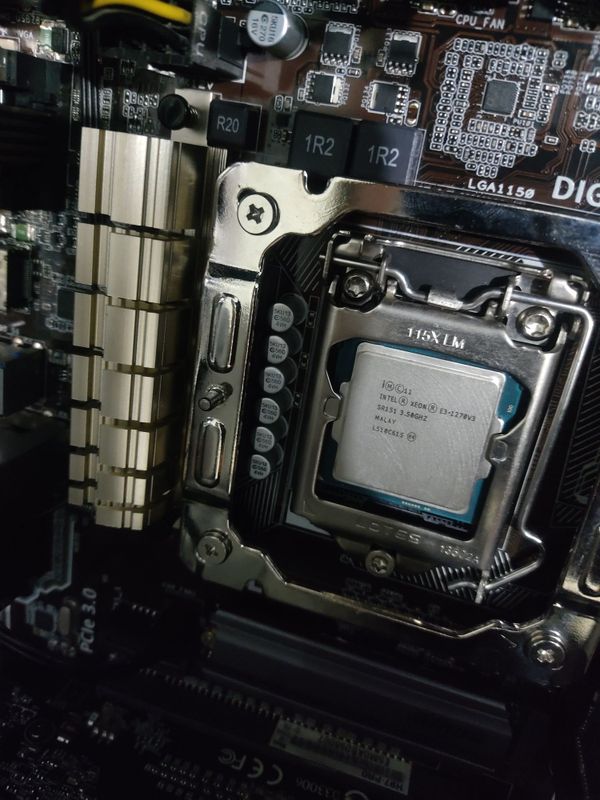 H97PRO M.2 + E3 1270v3 (i7 4790)+ 16gb H97PRO M.2 + E3 1270v3 (i7 4790)+ 16gb