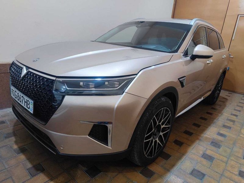 Nissan Dongfeng Venucia Star 260T (2022) Nissan Dongfeng Venucia Star 260T (2022)
