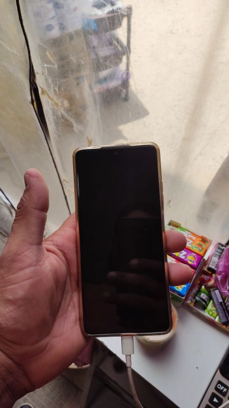 Redmi not 12 pro holati idyal ful hotirasi 256 8+8 Redmi not 12 pro holati idyal ful hotirasi 256 8+8