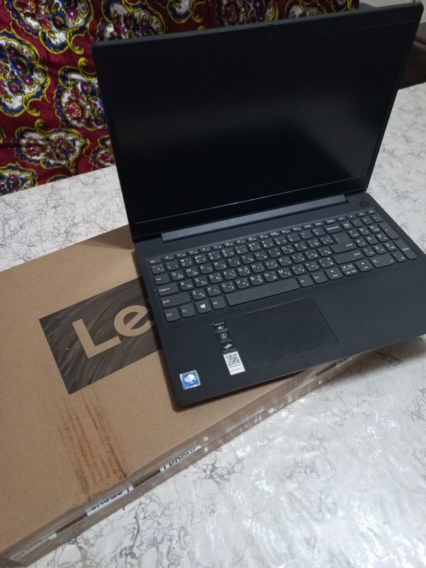 Ноутбук LENOVO81WQ