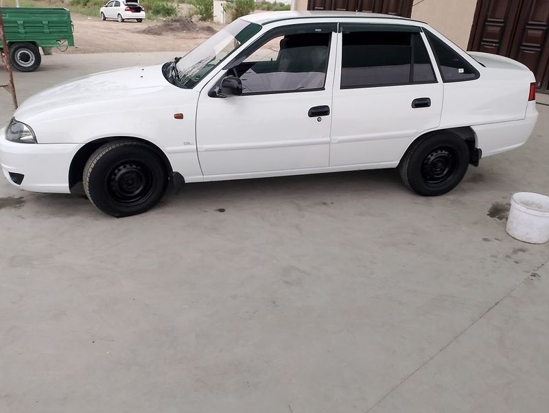 Neksiya 2 Chevrolet sotiladi
