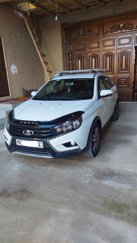 Lada Vesta Cross 2018 yil