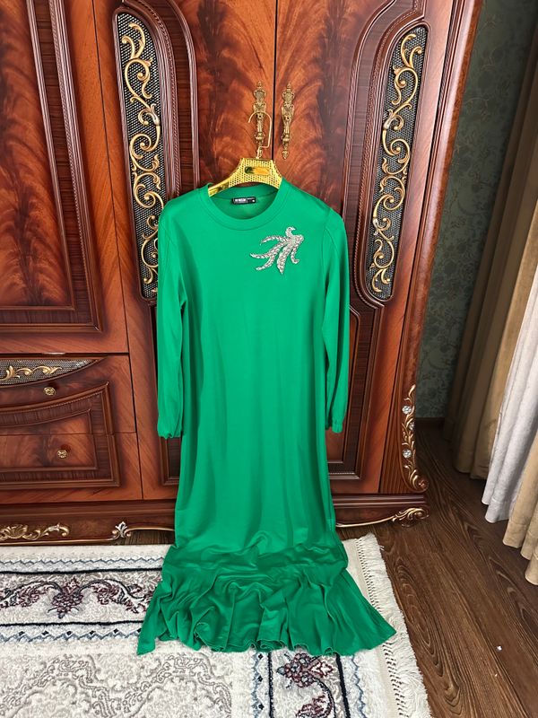 Yengi kiyilmagan turetskiy 38 razmer turkda Yengi kiyilmagan turetskiy 38 razmer turkda