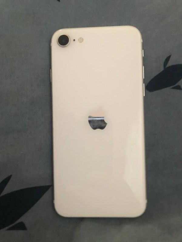 İphone se 128gb hotira İphone se 128gb hotira