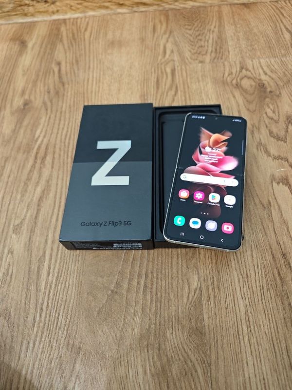 Samsung Galaxy Z Flip 3 128GB Samsung Galaxy Z Flip 3 128GB