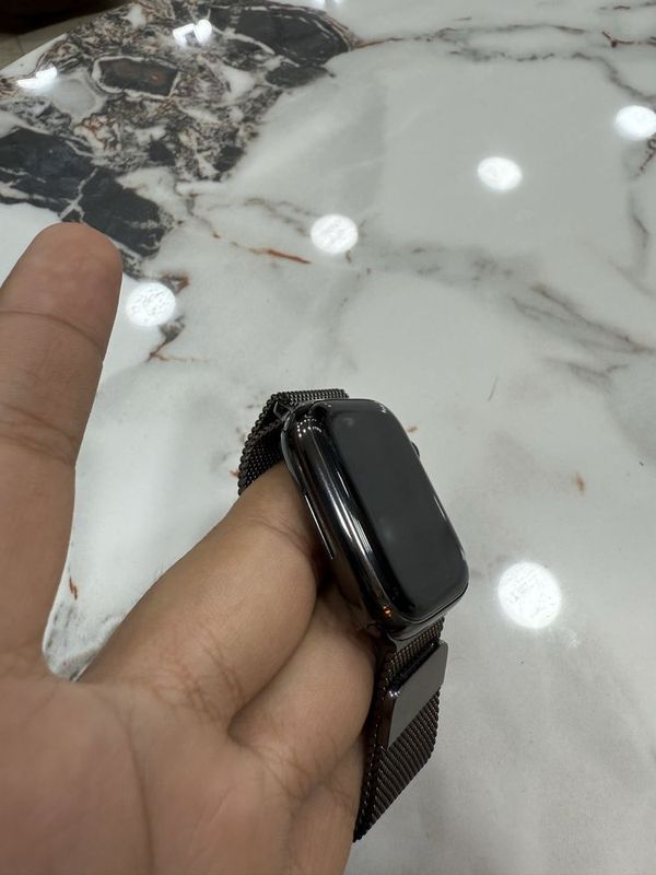 Apple watch series 9 milanese в хорошем состояни Apple watch series 9 milanese в хорошем состояни