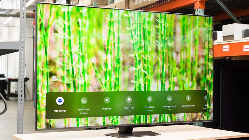 Телевизор Neo QLED Samsung QE-85QN90D 85" (2024) Вьетнам 2 goda garant