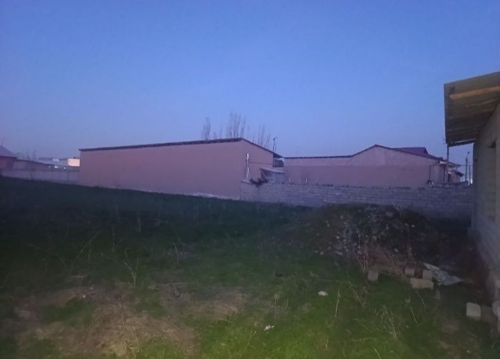 Yer sotiladi zangi ota tarafda