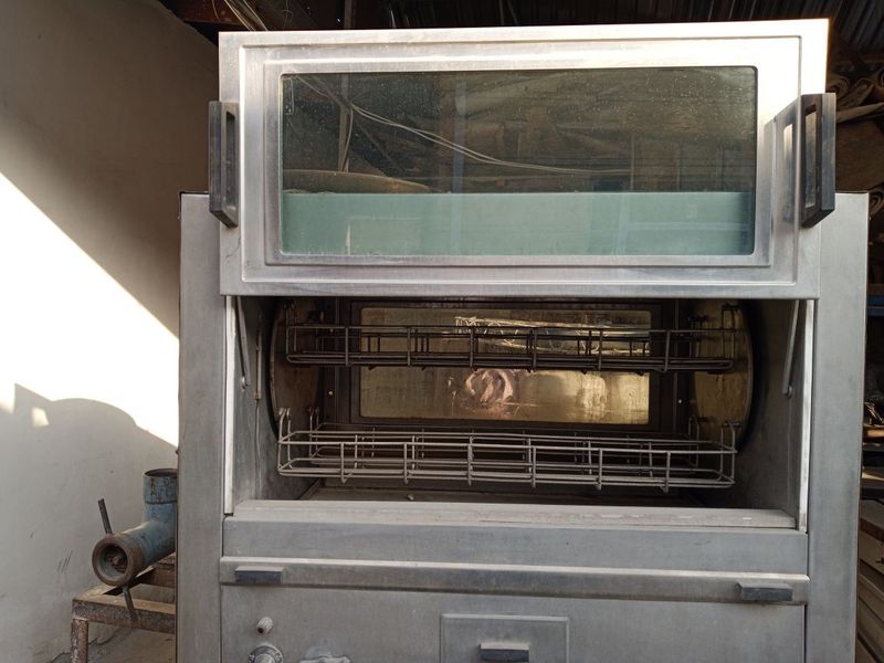 Grill pishiradigan pech (electric)