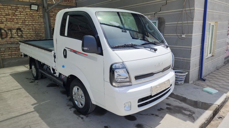 Kia bongo 2022yil 10 oy 1800 km yurgan sotiladi Kia bongo 2022yil 10 oy 1800 km yurgan sotiladi