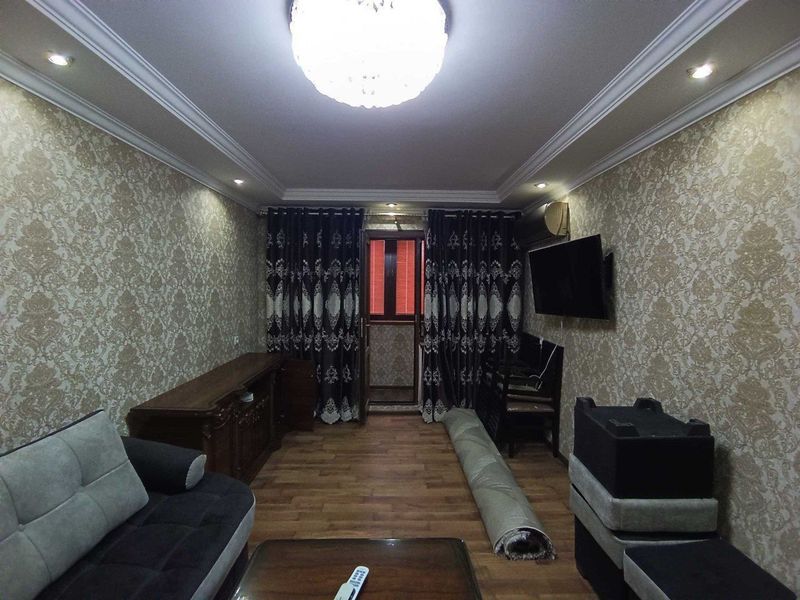 ШИРОТКАДА 2 каватда 1 хонали уй сотилади ШИРОТКАДА 2 каватда 1 хонали уй сотилади