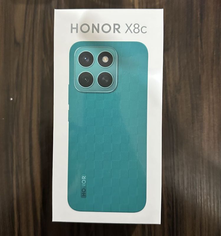 Honor X8c 8/128 gb yangi srochno sotiladi