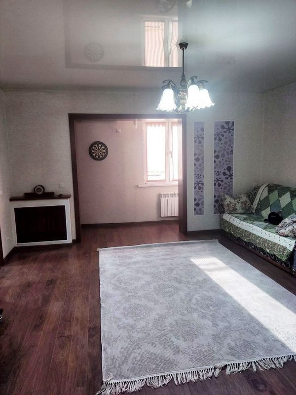 3-комнатная квартира на ул. Бобура (Яккасарайский РОВД)..