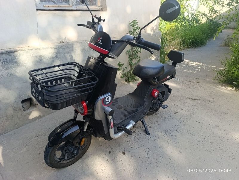Armada motor skuter Armada motor skuter