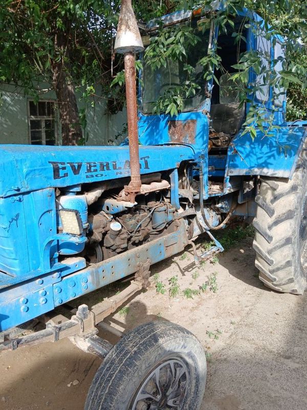 Traktor T28 holati yaxshi bemalol xaydasa boladi savol bosa tel qiling Traktor T28 holati yaxshi bemalol xaydasa boladi savol bosa tel qiling