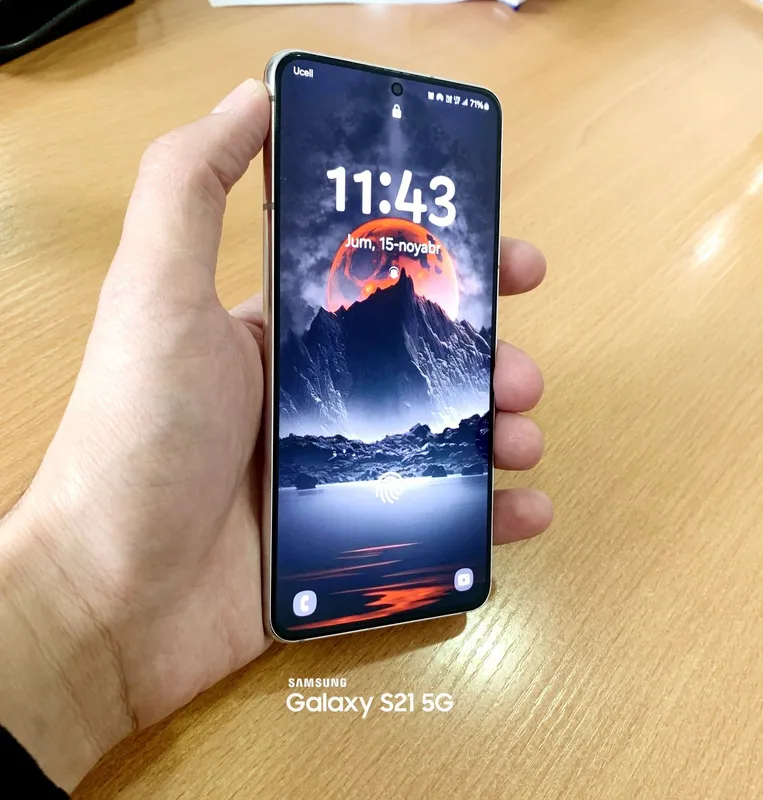 Gallaxy s 21 5G 8x256 GB Xolati ideal Region Korea Kamera 30x Uyinlar