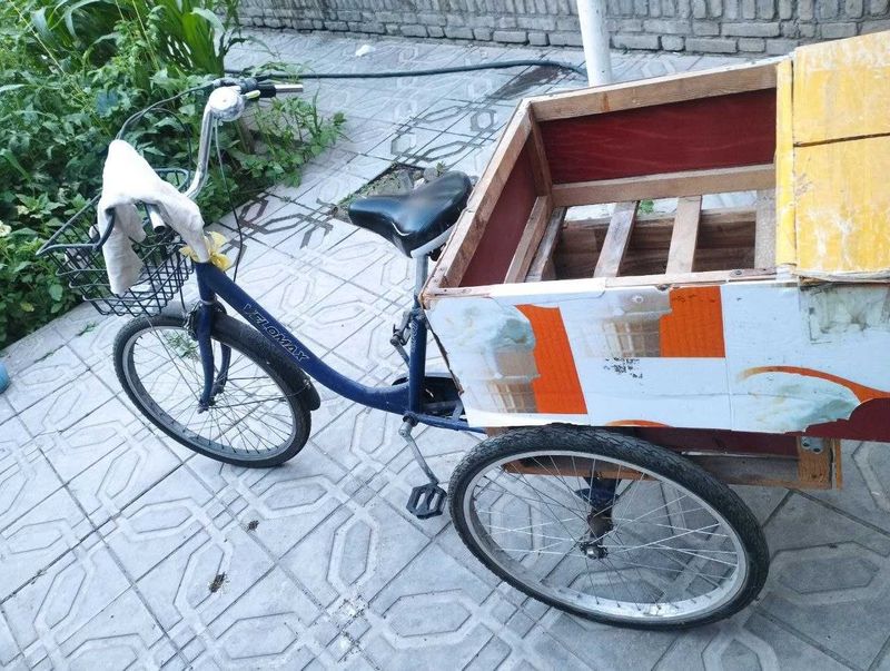 Uch balonli velosiped sotiladi/ Продается трех балонный велосипед Uch balonli velosiped sotiladi/ Продается трех балонный велосипед