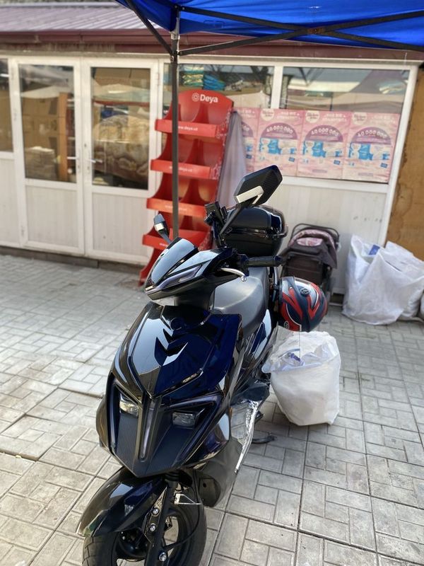 Skuter benzinli Holati zo’r o’zimiz mingdan Skuter benzinli Holati zo’r o’zimiz mingdan