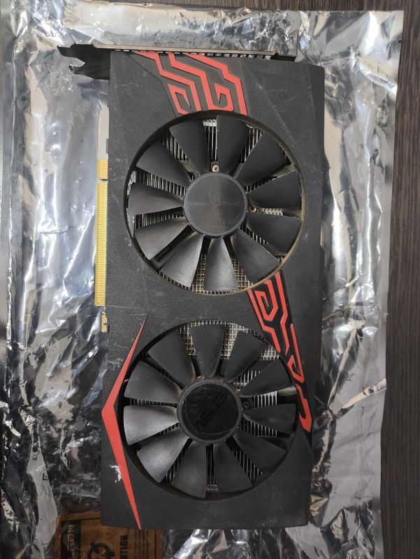 Asus RX470 4Gb 256bit GDDR5 DVI Asus RX470 4Gb 256bit GDDR5 DVI