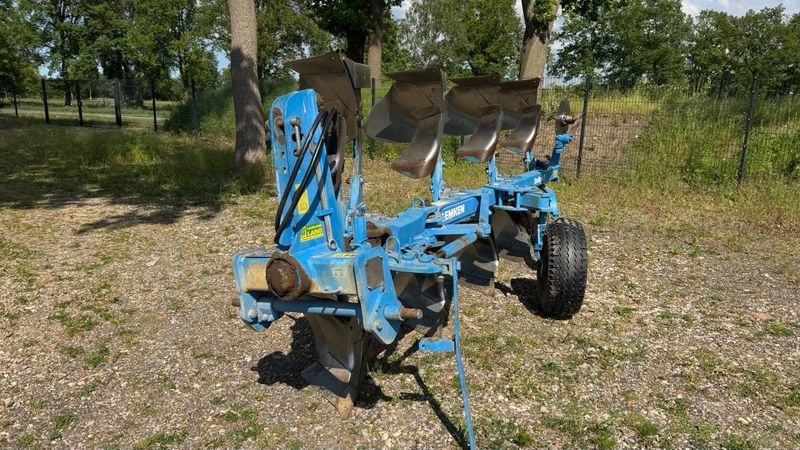 Lemken Europal 7. Claas Arion, Belarus, John Deere tortadi Lemken Europal 7. Claas Arion, Belarus, John Deere tortadi