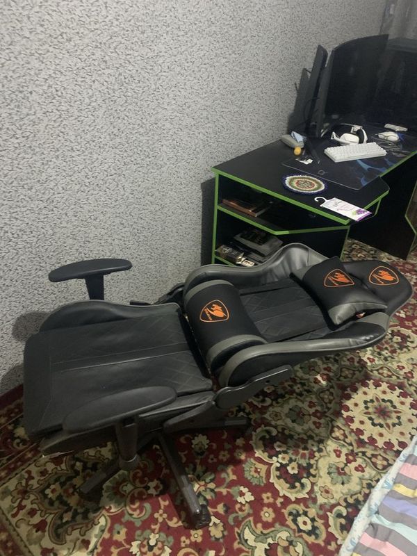 Игровая кресло Cougar