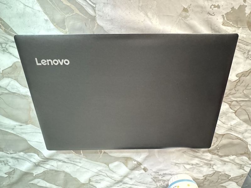 Lenovo ноутбук сотилади