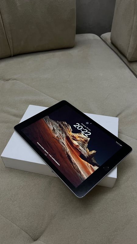 Срочно продается iPad 2017 года 32гб Срочно продается iPad 2017 года 32гб