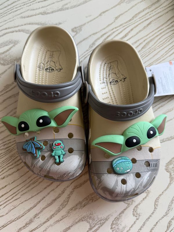 кроксы (crocs) Star Wars с 32 по 35 размер кроксы (crocs) Star Wars с 32 по 35 размер
