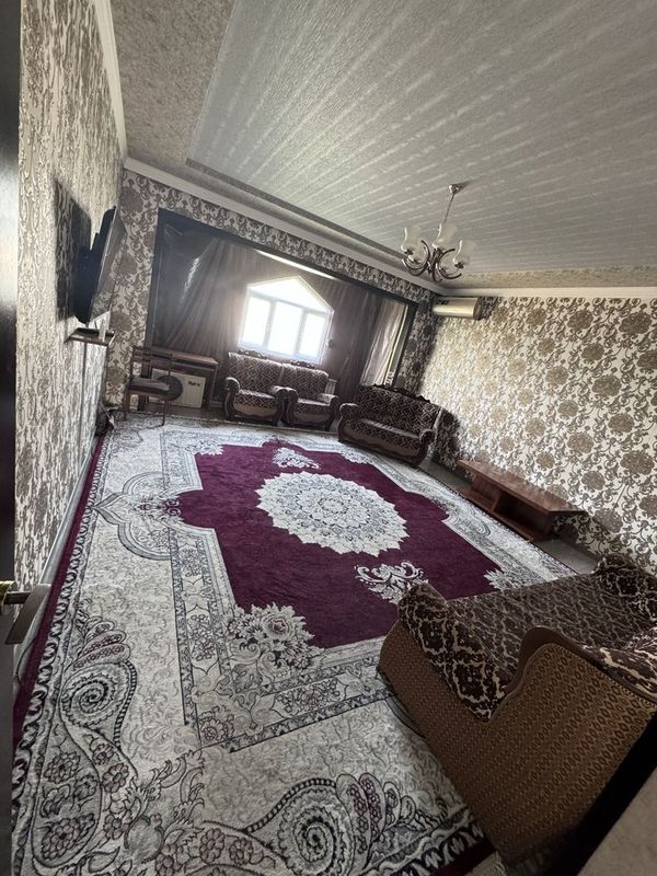 Qozirabodda 2xona uy masjiddi oldida Qozirabodda 2xona uy masjiddi oldida