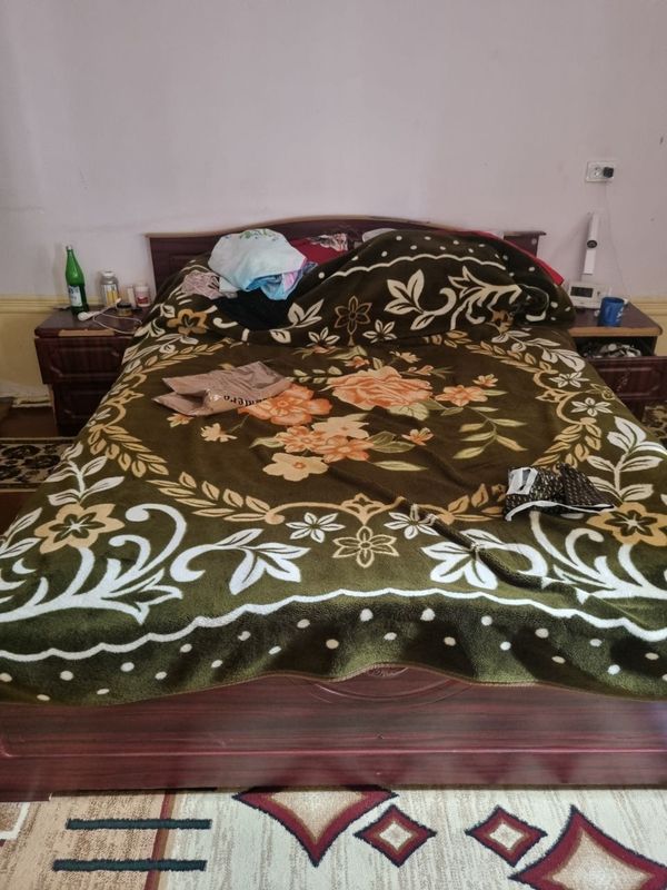 Спальний гарнитур + камод и ещё один шкаф Спальний гарнитур + камод и ещё один шкаф