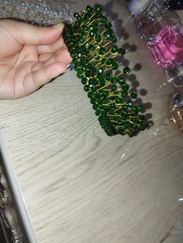 Diadema sotiladi Diadema sotiladi