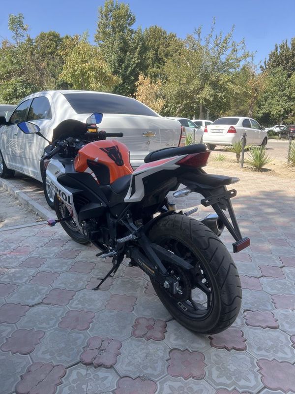 Motosikl. .