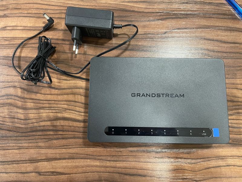 Маршрутизатор Grandstream GWN7002 Маршрутизатор Grandstream GWN7002