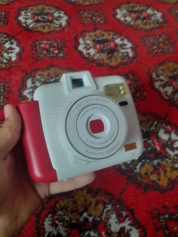 Fao Schwarz Instant Camera