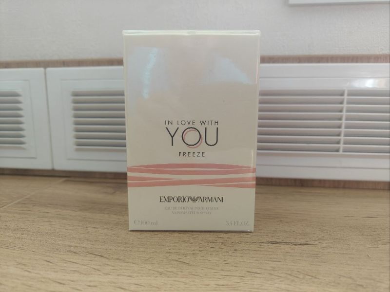 Духи Emporio Armani in love with you freeze. Духи Giorgio Armani