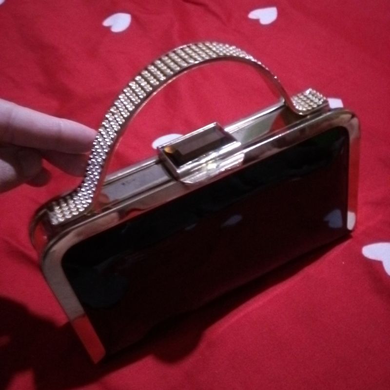 ayollar sumkasi ayollar sumkasi