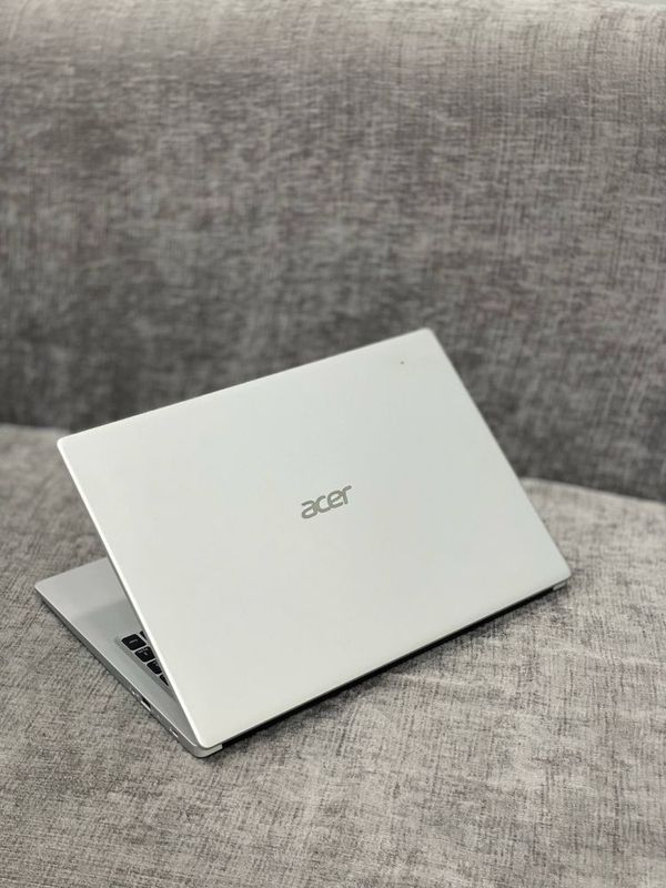 Acer laptop core i5