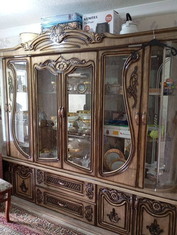 Mebel sotiladl narxini kelishamiz Mebel sotiladl narxini kelishamiz