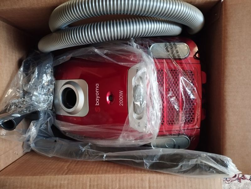 Пылесос bayoma 2000w Пылесос bayoma 2000w
