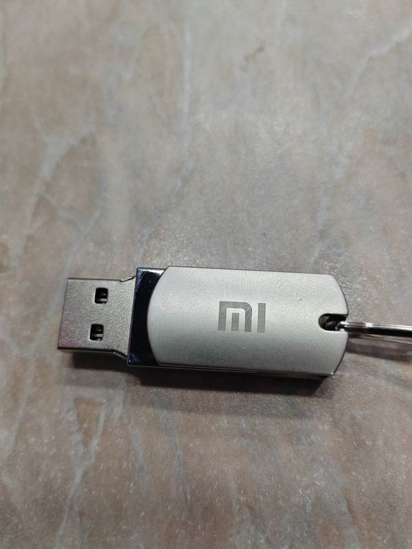 Usb 16 tb yangi ishlatilmagan Usb 16 tb yangi ishlatilmagan